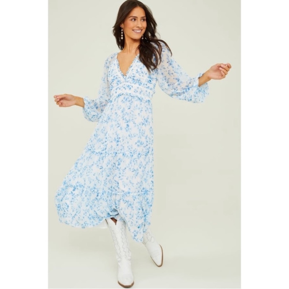 Women’s Small ALTARD STATE Billy Blue White Floral Long Sleeve Lace Maxi Dress